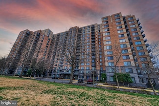 2451 Midtown Ave Unit 707, Alexandria, VA 22303