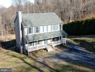 321 Northern Spy Dr, Linden, VA 22642