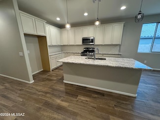 10207 S Moonlit Riverwalk Trail, Vail, AZ 85641