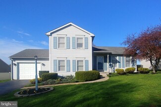 304 Cottonwood Ln, New Holland, PA 17557