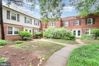 2600 16th St S Unit 696, Arlington, VA 22204