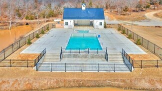 50 Pebble Ridge Rd, Eufaula, OK 74432