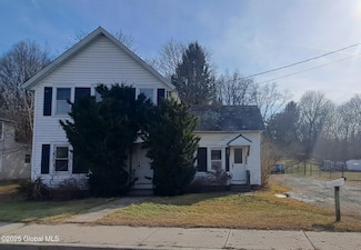 1850 State Route 67, Valley Falls, NY 12185
