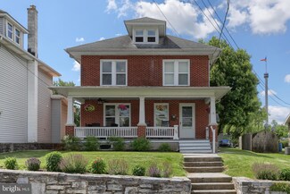 30 E Derry Rd, Hershey, PA 17033