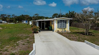 1330 Kingfisher Dr, Englewood, FL 34224