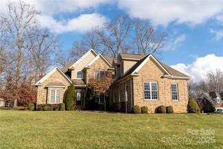 4518 Burrenfort Dr, Denver, NC 28037