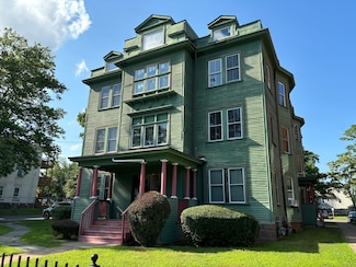 48 Capen St Unit 2A, Hartford, CT 06120