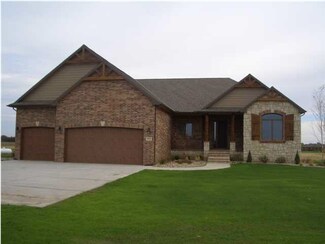 24711 W Hedgecreek Cir, Andale, KS 67001