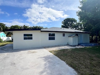 422 SW 4th Ave Unit B, Delray Beach, FL 33444