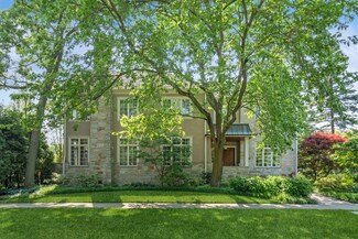 1301 Greenwood Ave, Wilmette, IL 60091