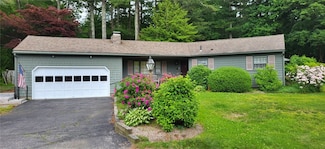 25 Brook Dr, Hope Valley, RI 02832
