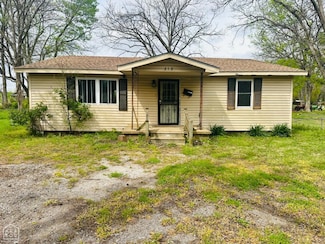 315 Arrington St, Newport, AR 72112