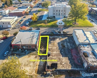 14355 Court St, Moulton, AL 35650