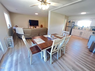 110 Baysden Dr, Jacksonville, NC 28540