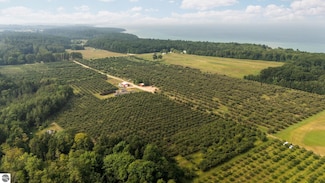 3089 Swaney Rd, Traverse City, MI 49686