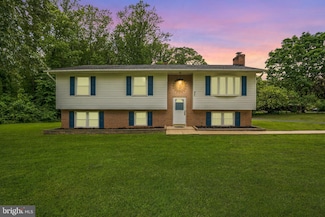 30155 Curtiss Rd, Mechanicsville, MD 20659