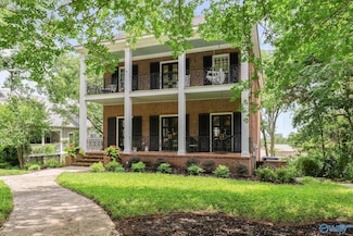 904 Corinth Cir SE, Huntsville, AL 35801