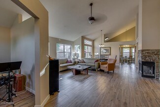 5957 E Trailridge St, Mesa, AZ 85215