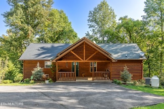 2471 Cove Mountain Ln, Sevierville, TN 37862