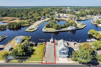 232 S Green St, Tuckerton, NJ 08087