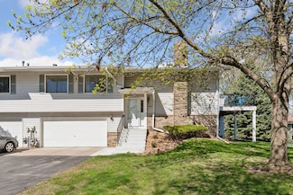 833 Evergreen Cir, Burnsville, MN 55337