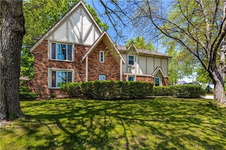 4616 NW Bramble Trail, Lees Summit, MO 64064