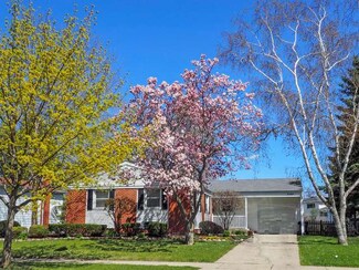 2125 N Verde Dr, Arlington Heights, IL 60004