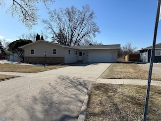 314 28th Ave N, Fargo, ND 58102