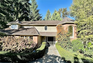 4117 117th Ave NE, Kirkland, WA 98033