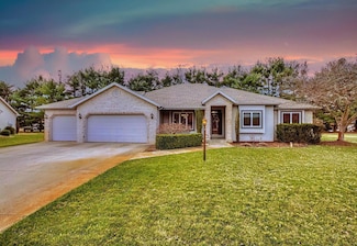 56953 Coppergate Dr, Elkhart, IN 46516