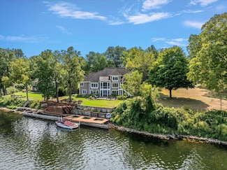 761 River Park Blvd, Saint Joseph, MI 49085
