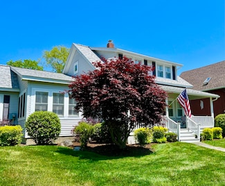 89 Clark Point Rd, Southwest Harbor, ME 04679