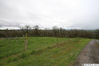 550 N Oak Grove Rd NW, Salem, OR 97304