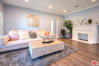 9001 S 5th Ave, Inglewood, CA 90305