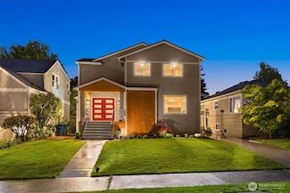 4326 NE 44th St, Seattle, WA 98105