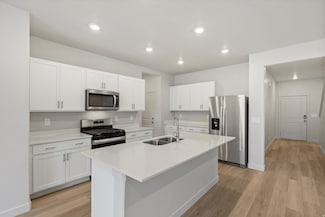 3446 N Gina St Unit 1209, Eagle Mountain, UT 84005