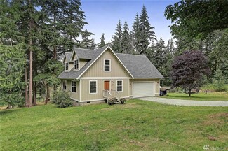55 N Lake Grove Rd, Camano Island, WA 98282