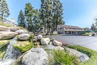 10520 Lakeside Dr N Unit J, Garden Grove, CA 92840