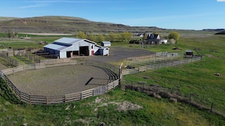 821 Old Sr 26, Hooper, WA 99333