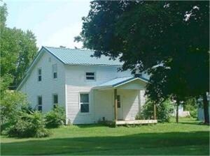 119 3rd St, Atalissa, IA 52720