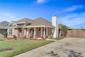 2740 Varnado St, Marrero, LA 70072