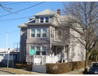 97 Leach St, Salem, MA 01970