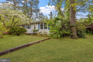904 Pine Ave, Clayton, NJ 08312