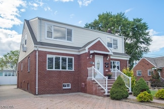 271 5th St Unit 1, Saddle Brook, NJ 07663