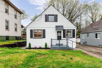 6417 Bramble Ave, Cincinnati, OH 45227