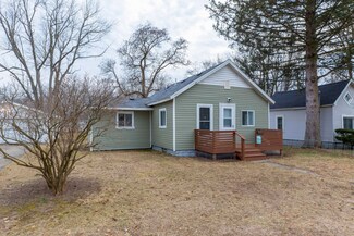 106 Clyborn St, Dowagiac, MI 49047