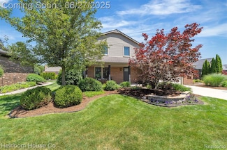 36042 Howell Ave, Livonia, MI 48154