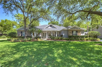 17841 Mission Oak Dr, Lithia, FL 33547