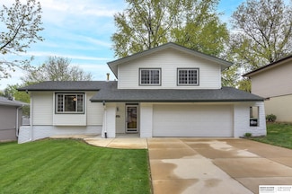 13832 X Cir, Omaha, NE 68137