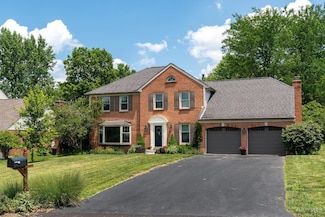 8006 Hunters Ridge Dr, West Chester, OH 45069